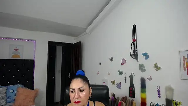 Snapshot of mature_bigboobs10 chatting on 16, 4, 2026 mature bigboobs10 online show from 16, 4, 2026