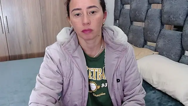 sara hott 1 online show from 27, 2, 2025