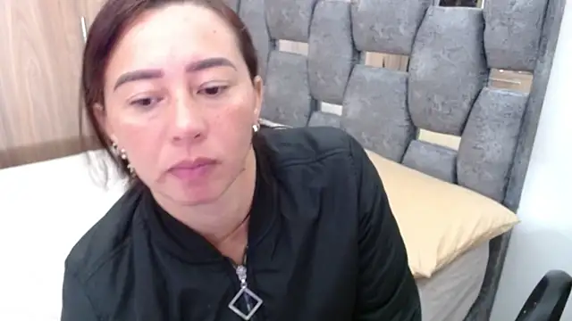 sara hott 1 online show from 21, 3, 2025