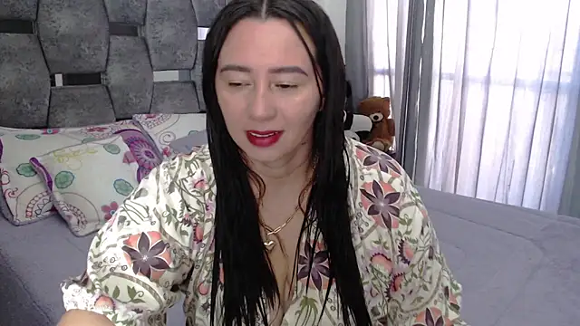 sara hott 1 online show from 18, 5, 2026