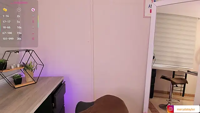 MERIDA TAYLOR online show from 22, 1, 2025