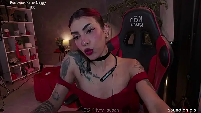 Snapshot of kitty_pruu chatting on 8, 6, 2026 kitty pruu online show from 8, 6, 2026