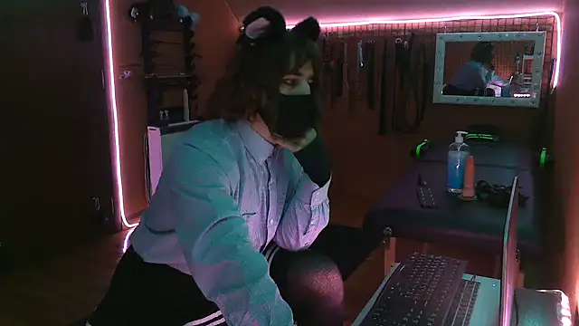 Ginny-the-bdsm-nympho online show from 12, 10, 2025