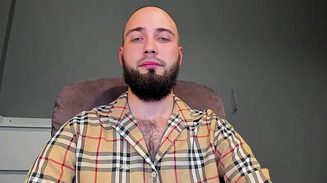 Snapshot of A_____________ chatting on 12, 11, 2025 A online show from 12, 11, 2025