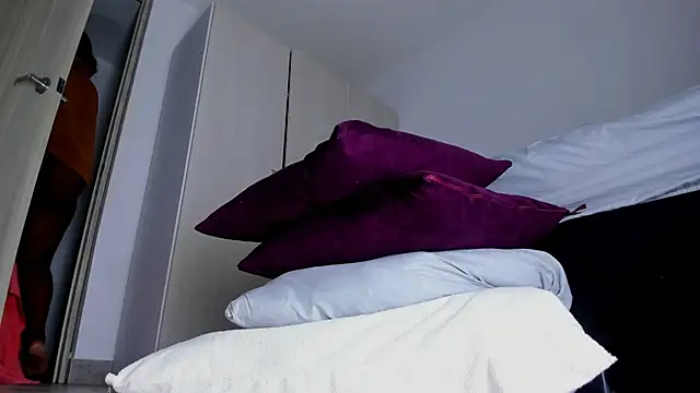 Skarleth69 online show from 5, 2, 2026