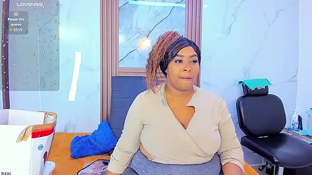 HannyMansonh online show from 15, 2, 2026