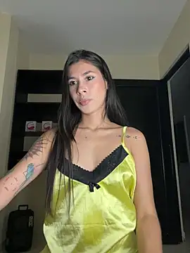 Snapshot of alia_bashar chatting on 22, 1, 2025 alia bashar online show from 22, 1, 2025