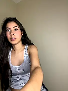 Snapshot of alia_bashar chatting on 6, 10, 2025 alia bashar online show from 6, 10, 2025