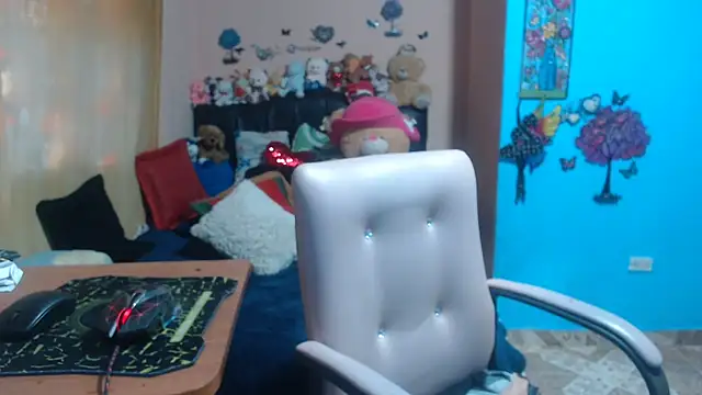 Snapshot of milfeddy_ chatting on 6, 10, 2025 milfeddy online show from 6, 10, 2025