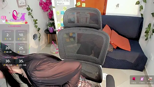 Snapshot of Julia-roberths chatting on 23, 2, 2026 Julia-roberths online show from 23, 2, 2026