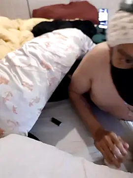 AmGuy23 online show from 2, 12, 2025