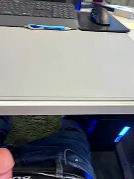 Snapshot of KielerMen chatting on 3, 12, 2025 KielerMen online show from 3, 12, 2025