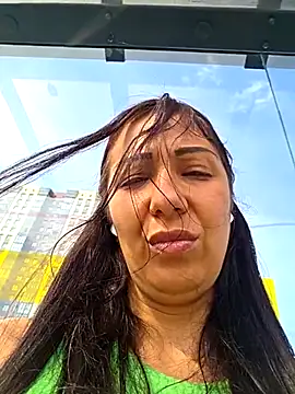 Snapshot of LeticiaWoods chatting on 2, 6, 2026 LeticiaWoods online show from 2, 6, 2026