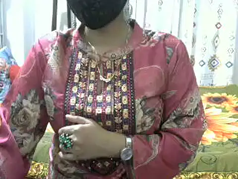Snapshot of cutebengaligirl chatting on 25, 12, 2024 cutebengaligirl online show from 25, 12, 2024