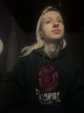 bunnydark00 online show from 1, 10, 2025