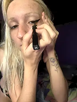 bunnydark00 online show from 13, 11, 2025