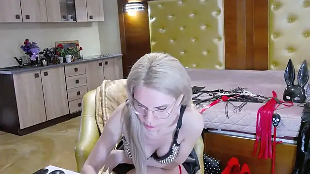 DomCaprisse online show from 3, 3, 2026