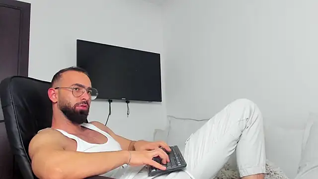 MichaelMasterss online show from 24, 12, 2024