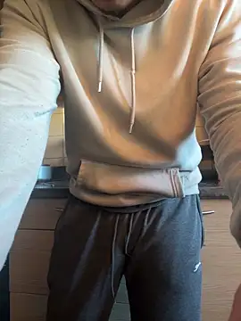 Snapshot of bigbrown- chatting on 2, 2, 2025 bigbrown- online show from 2, 2, 2025