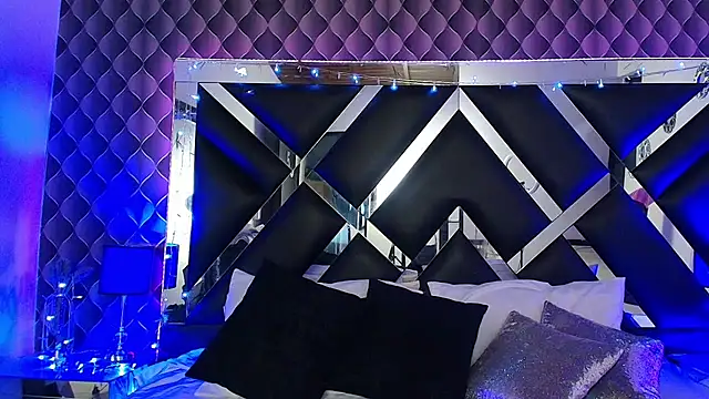 victoriaa lee  online show from 18, 3, 2026