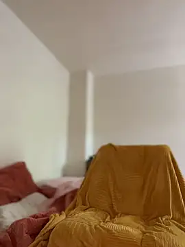 mossy kiss online show from 28, 4, 2026