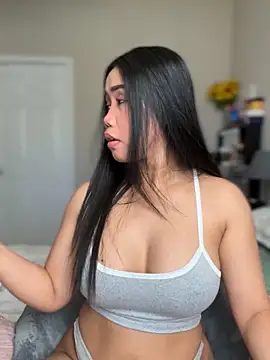 JazzieXo online show from 5, 3, 2025