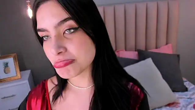 Snapshot of Alexa_Thaylor_ chatting on 1, 2, 2025 Alexa Thaylor online show from 1, 2, 2025