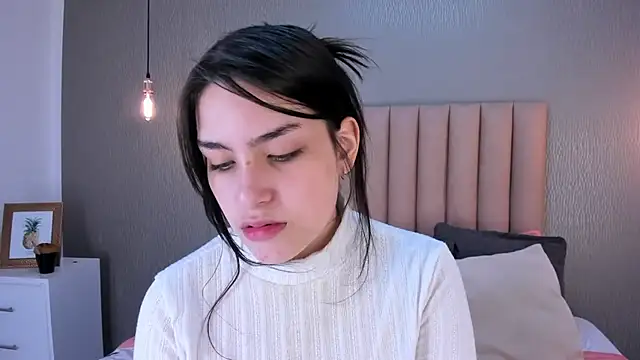 Snapshot of Alexa_Thaylor_ chatting on 3, 3, 2025 Alexa Thaylor online show from 3, 3, 2025