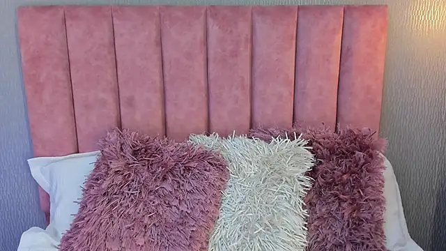 Snapshot of Alexa_Thaylor_ chatting on 4, 10, 2025 Alexa Thaylor online show from 4, 10, 2025