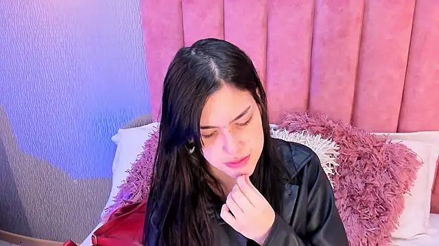 Snapshot of Alexa_Thaylor_ chatting on 9, 10, 2025 Alexa Thaylor online show from 9, 10, 2025