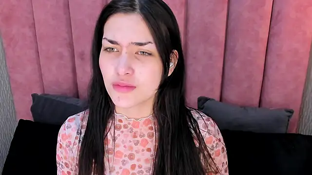 Snapshot of Alexa_Thaylor_ chatting on 11, 11, 2025 Alexa Thaylor online show from 11, 11, 2025