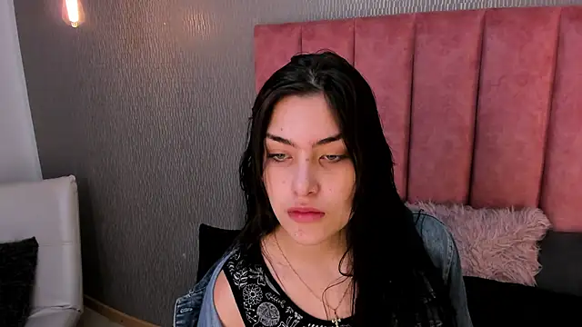 Snapshot of Alexa_Thaylor_ chatting on 28, 11, 2025 Alexa Thaylor online show from 28, 11, 2025