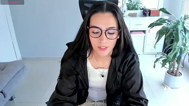 Snapshot of ImLui_lu chatting on 19, 1, 2025 ImLui lu online show from 19, 1, 2025