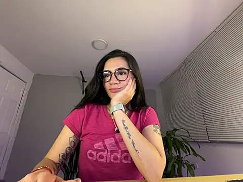 Snapshot of ImLui_lu chatting on 21, 1, 2025 ImLui lu online show from 21, 1, 2025