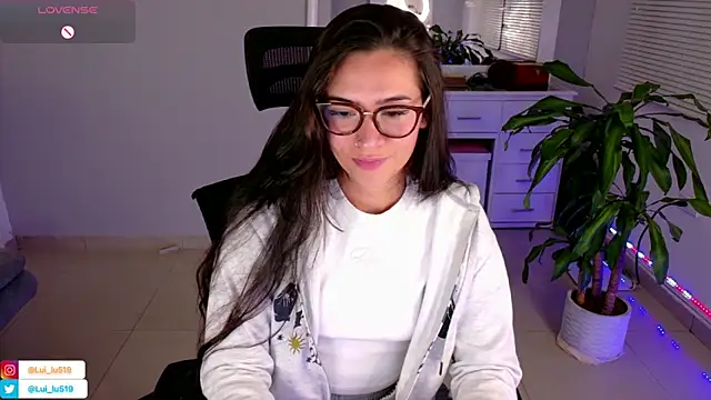 Snapshot of ImLui_lu chatting on 27, 1, 2025 ImLui lu online show from 27, 1, 2025