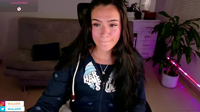 Snapshot of ImLui_lu chatting on 11, 2, 2025 ImLui lu online show from 11, 2, 2025