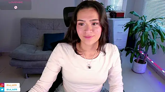 Snapshot of ImLui_lu chatting on 18, 2, 2025 ImLui lu online show from 18, 2, 2025