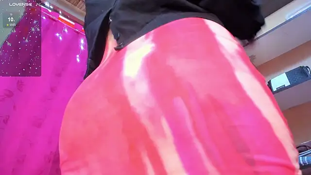 Snapshot of iriss_25 chatting on 24, 1, 2025 iriss 25 online show from 24, 1, 2025