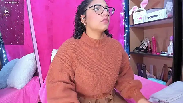 Snapshot of iriss_25 chatting on 9, 2, 2025 iriss 25 online show from 9, 2, 2025