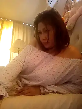 Snapshot of ROXOLANAA_SEXY chatting on 3, 2, 2026 ROXOLANAA SEXY online show from 3, 2, 2026