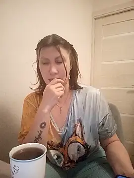 Snapshot of ROXOLANAA_SEXY chatting on 3, 2, 2026 ROXOLANAA SEXY online show from 3, 2, 2026