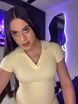 Naughtysofiaa online show from 16, 7, 2026