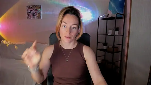 RebeccaMartinez online show from 13, 11, 2025