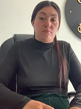 katha steele  online show from 29, 4, 2026