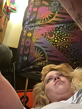 TrashleyRosebud online show from 26, 2, 2026