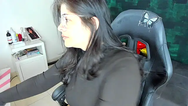 Snapshot of BellaFlaming chatting on 15, 1, 2025 BellaFlaming online show from 15, 1, 2025