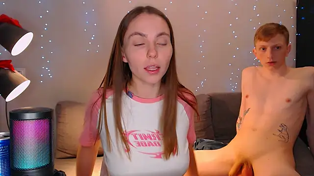 juliaanddima online show from 22, 2, 2025