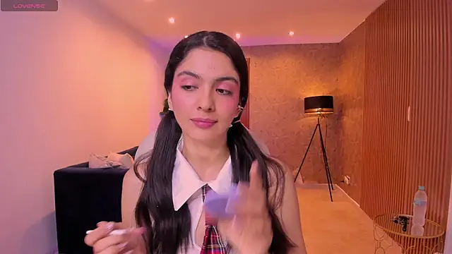 miiaa evans online show from 21, 10, 2025