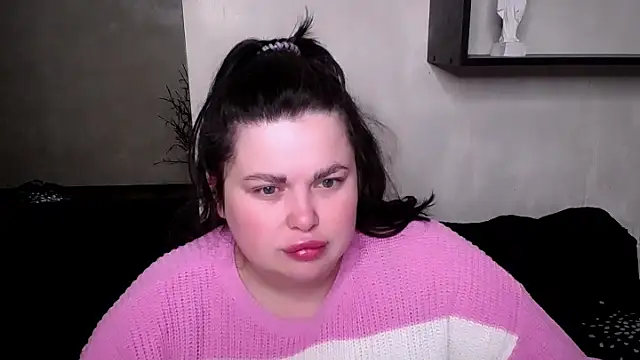 Emily Mo online show from 19, 10, 2025