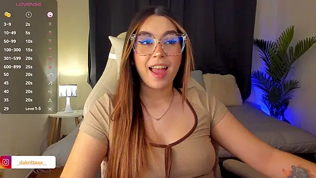 Snapshot of dakottaa_ chatting on 11, 10, 2025 dakottaa online show from 11, 10, 2025